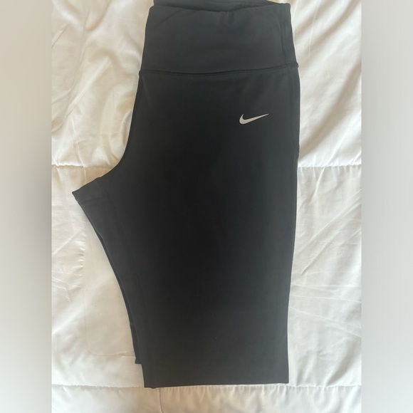 Nike Women’s Active Pants Size Large - Picture 1 of 5